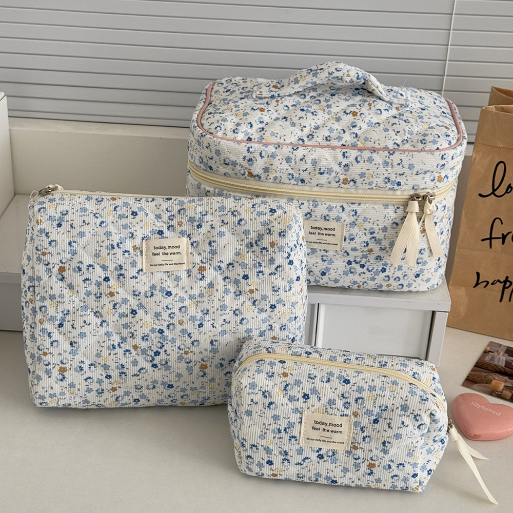 Luxury Skincare Organizer - 卸売高級女性大容量化粧品バッグトラベルオーガナイザーメイクアップ収納ポーチレディースヴィンテージフラワーキルティングバッグ
