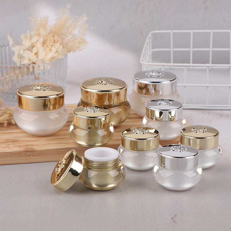 アクリル製空トラベルクリームジャー 5/10/20g 詰め替 - Luxury Skincare & Spa Reviews のレビューと価格