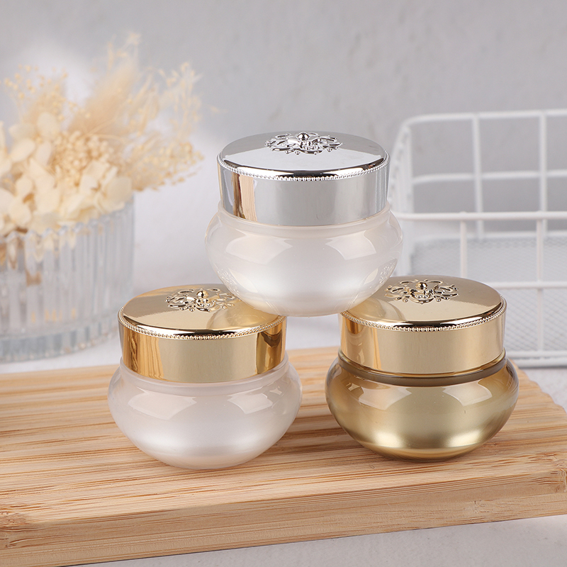 アクリル製空トラベルクリームジャー 5/10/20g 詰め替 - Luxury Skincare & Spa Reviews のレビューと価格
