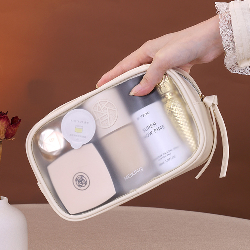 PVCマット半透明コスメティックバッグ - 大容量高級メイク - Luxury Skincare Organizer のレビューと価格